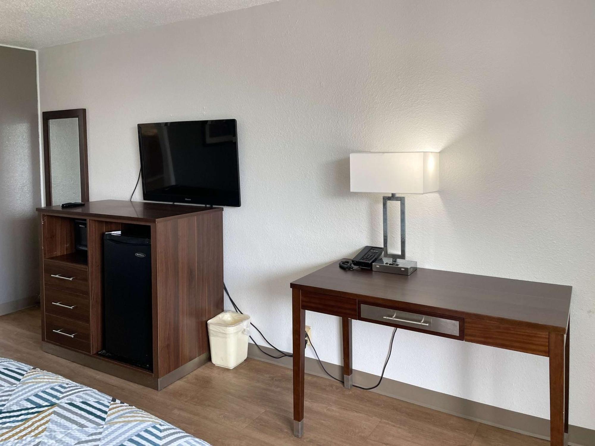 Motel 6 Opelika Al Ngoại thất bức ảnh